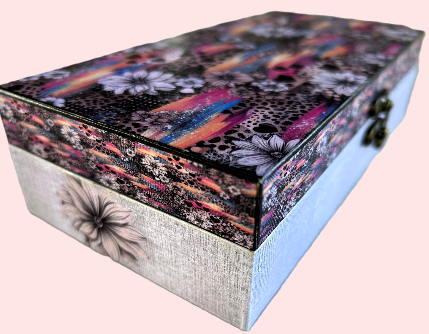 Trinkets and Treasures — Dreamscape
