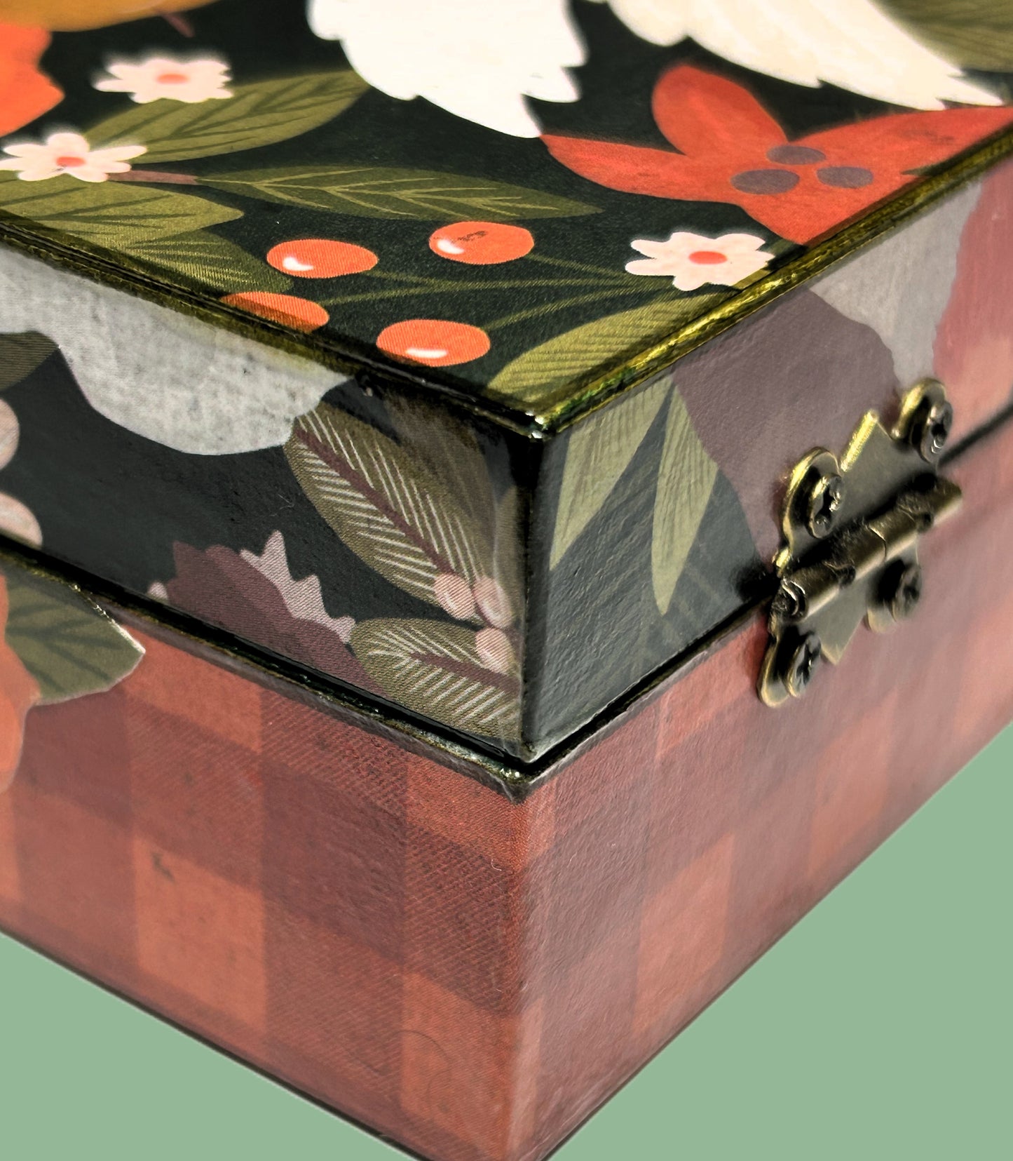 Trinkets and Treasures — Yuletide Dove