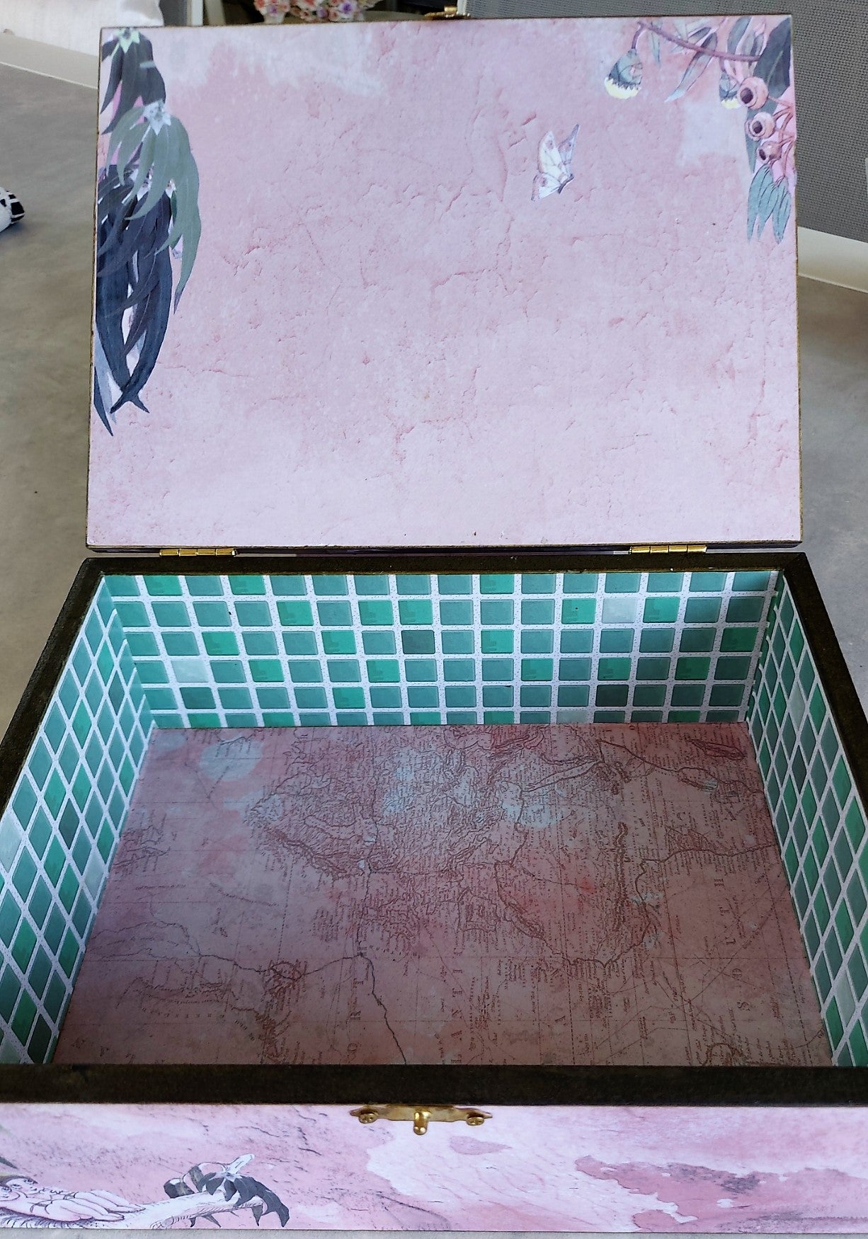 Treasure Chest "Gumnuts Pink"