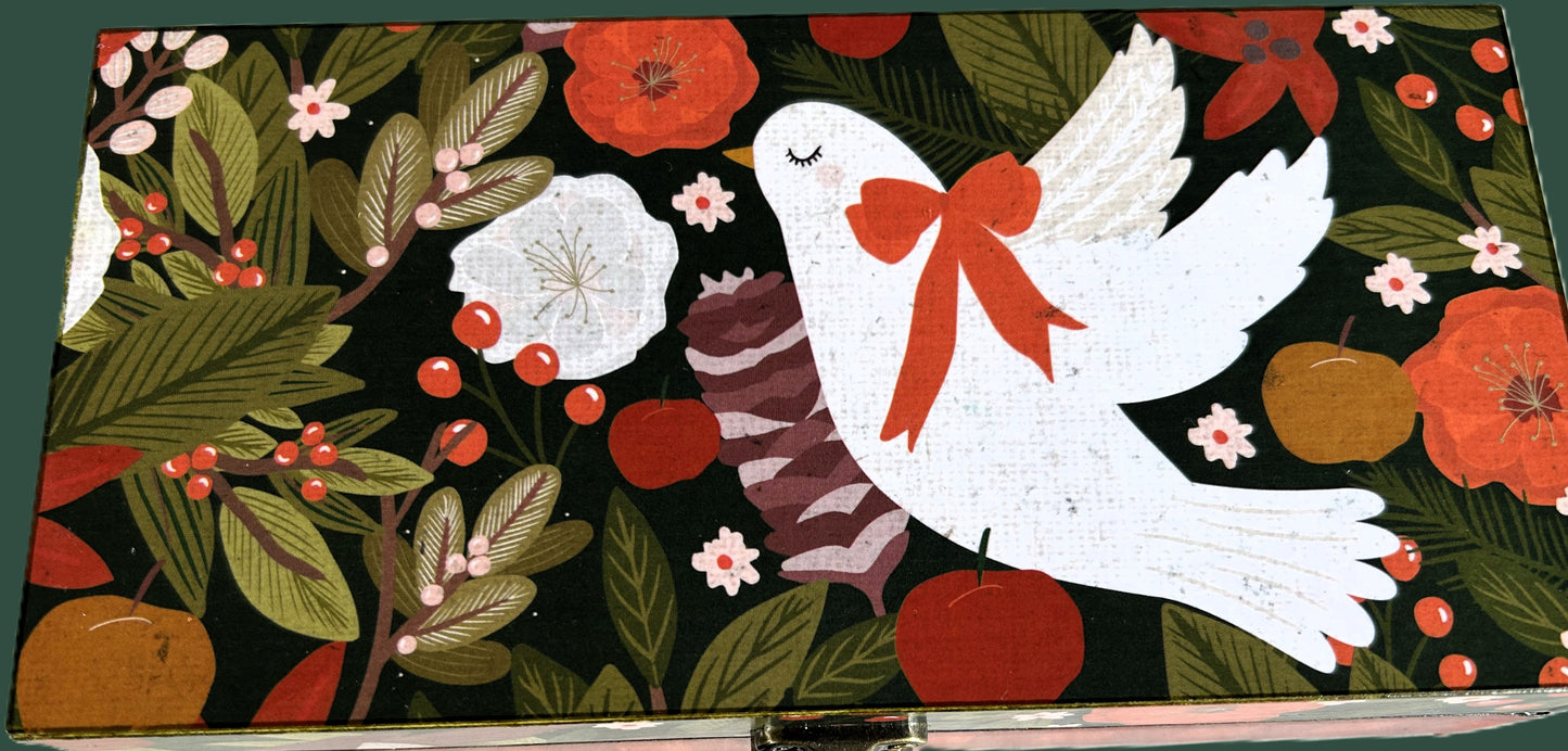 Trinkets and Treasures — Yuletide Dove
